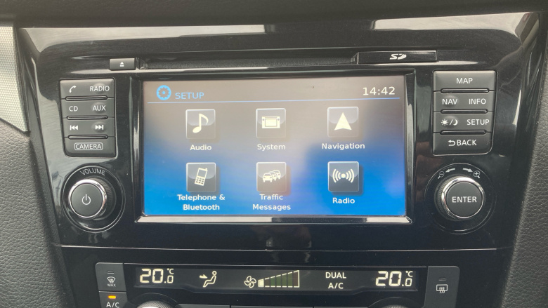 Nissan Qashqai 1.2 DiG-T N-Connecta 5dr Petrol Hatchback